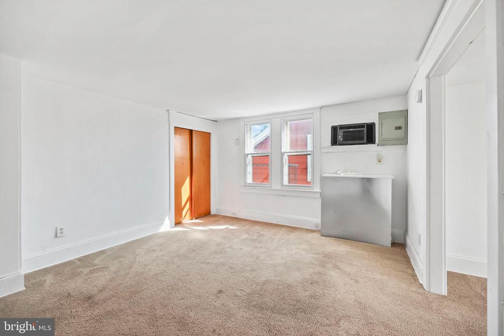 336 COLUMBUS AVENUE