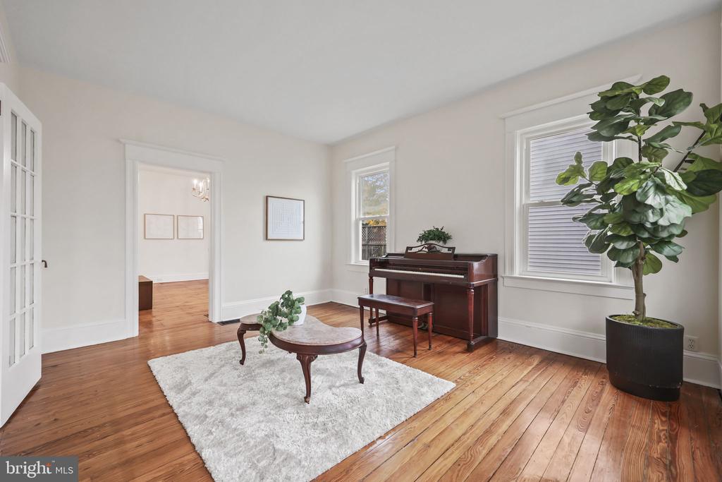 38 MERCER STREET