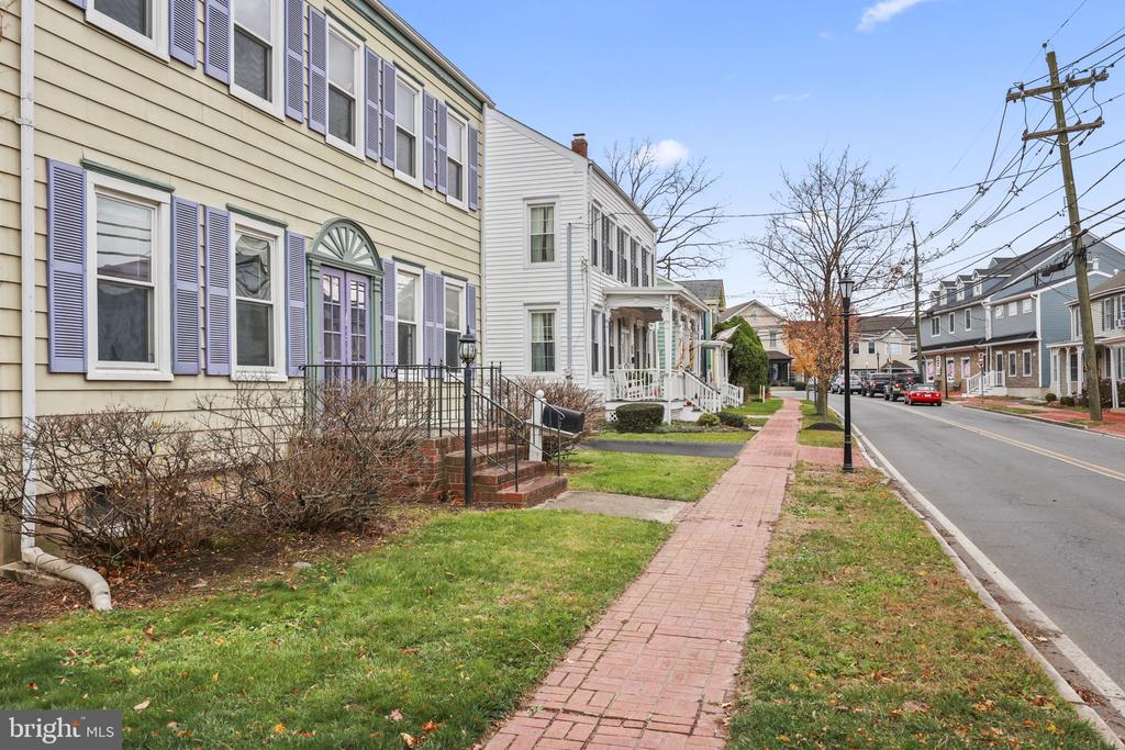 38 MERCER STREET