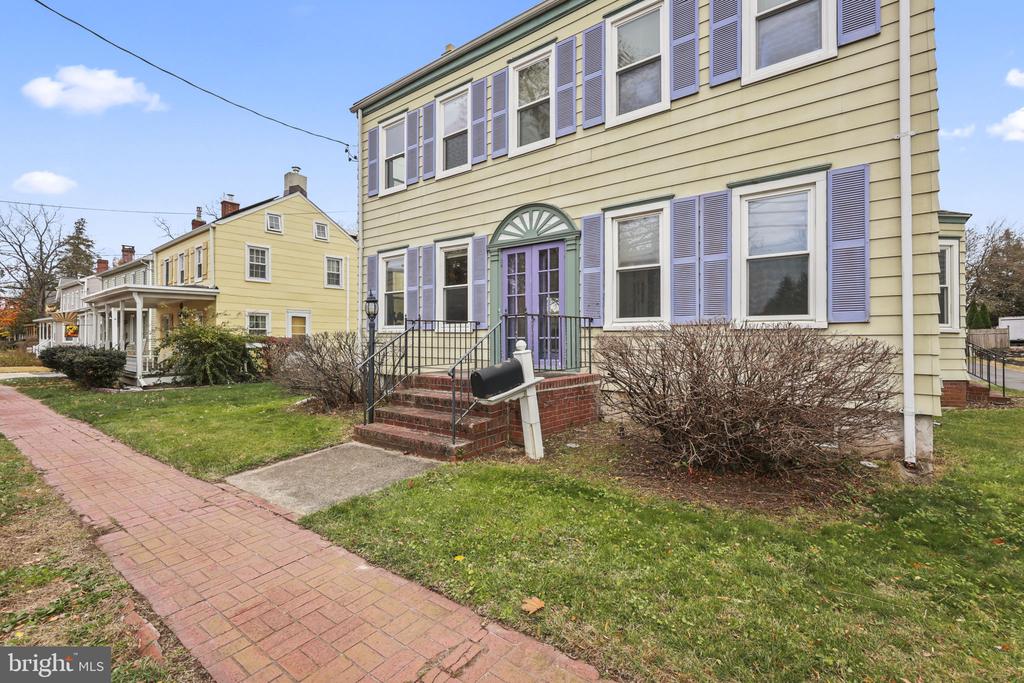 38 MERCER STREET