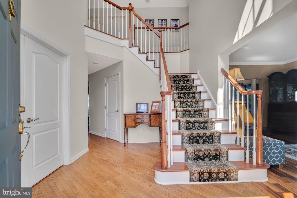 7 ANDERSON LANE