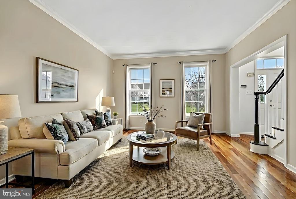 7 ANDERSON LANE