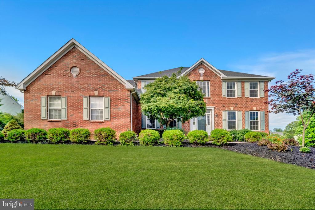 7 ANDERSON LANE