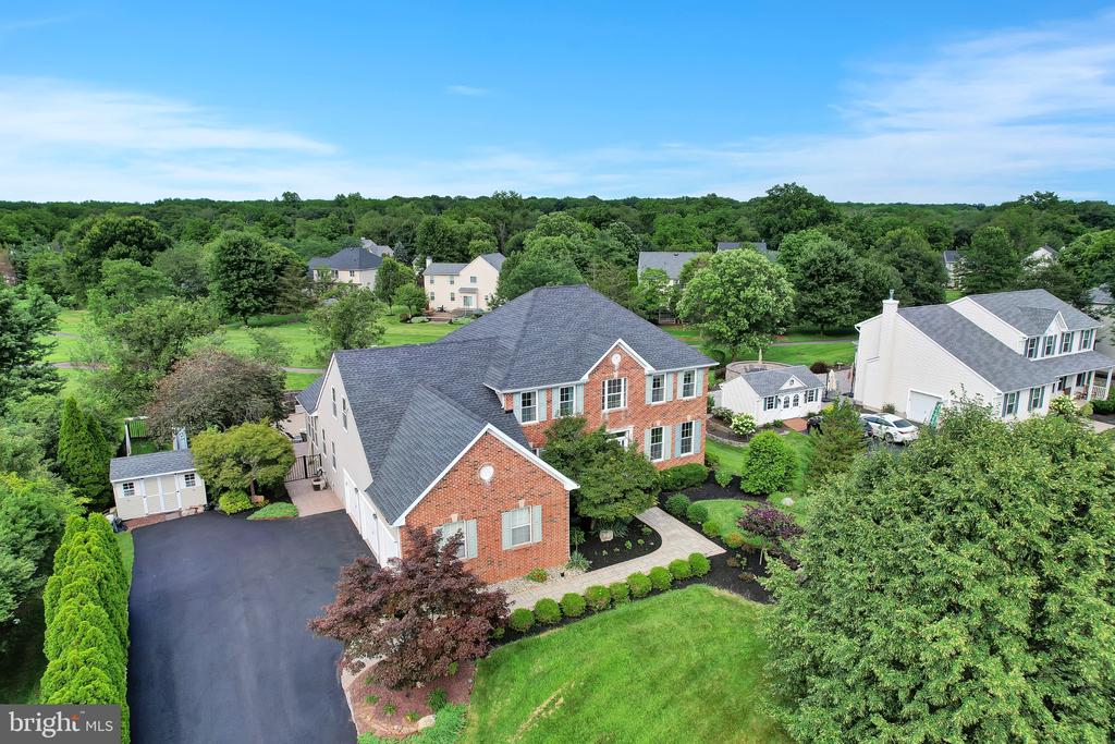 7 ANDERSON LANE
