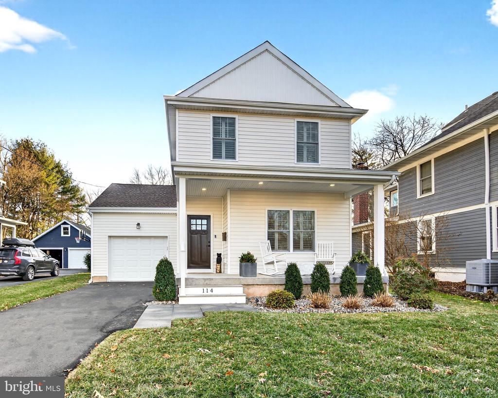 114 LANING AVENUE