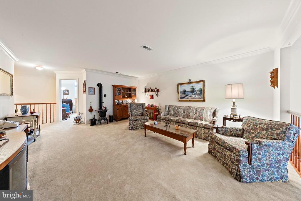 3 VENTANA COURT