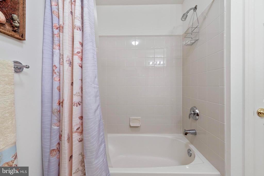 3 VENTANA COURT