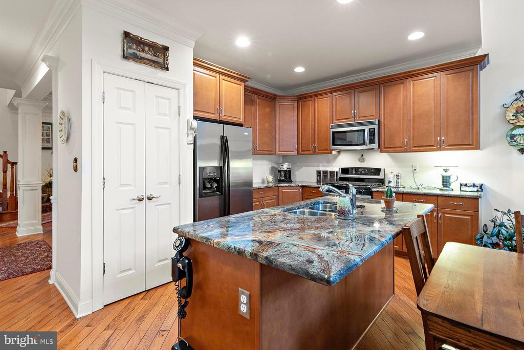 3 VENTANA COURT