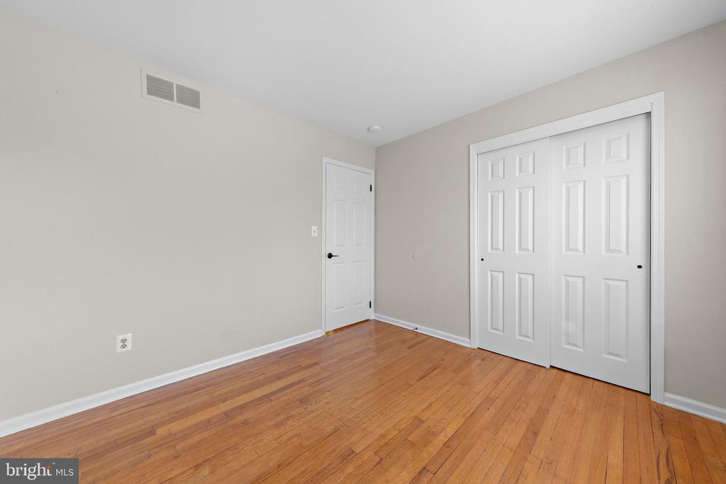 12 BERKSHIRE DRIVE
