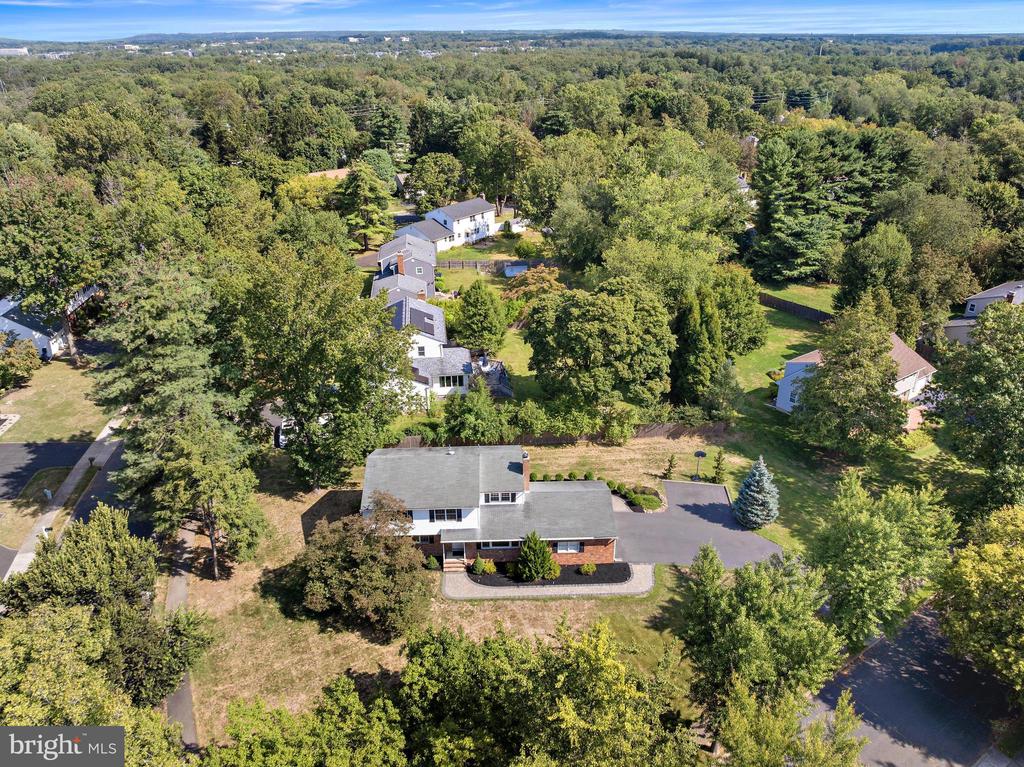 12 BERKSHIRE DRIVE