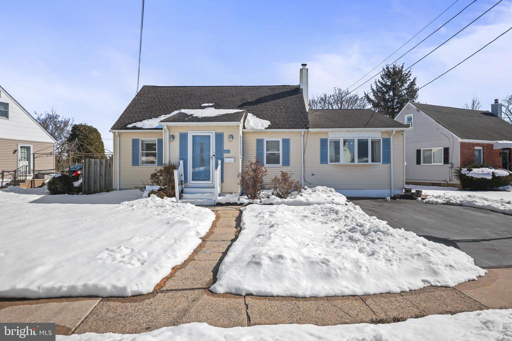17 MAGUIRE ROAD