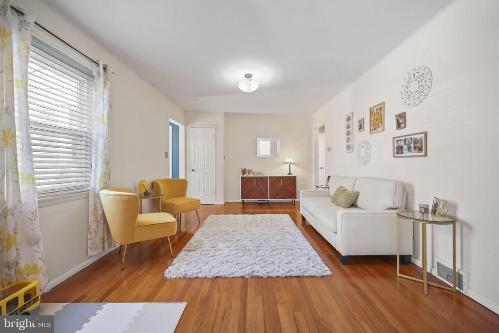 17 MAGUIRE ROAD
