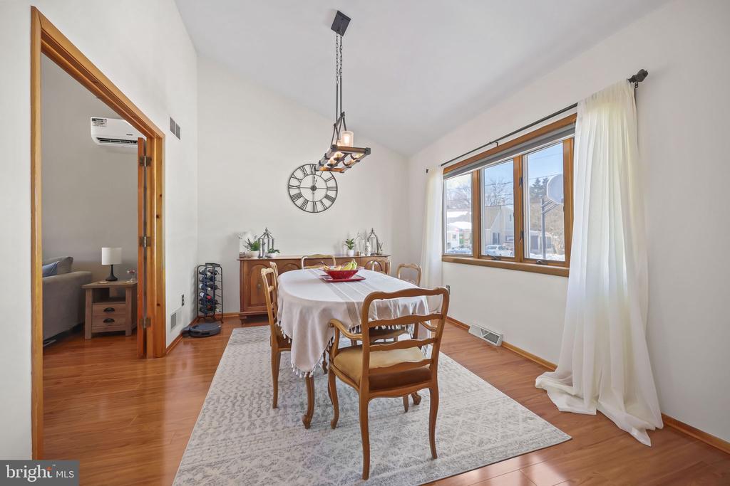 17 MAGUIRE ROAD