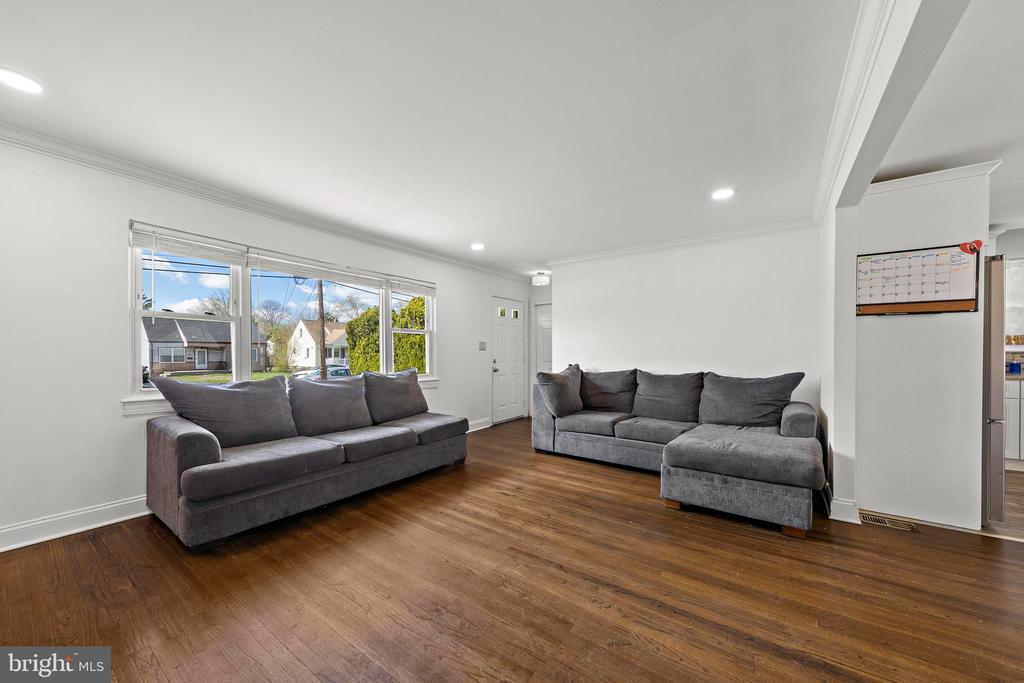32 EWINGVILLE ROAD