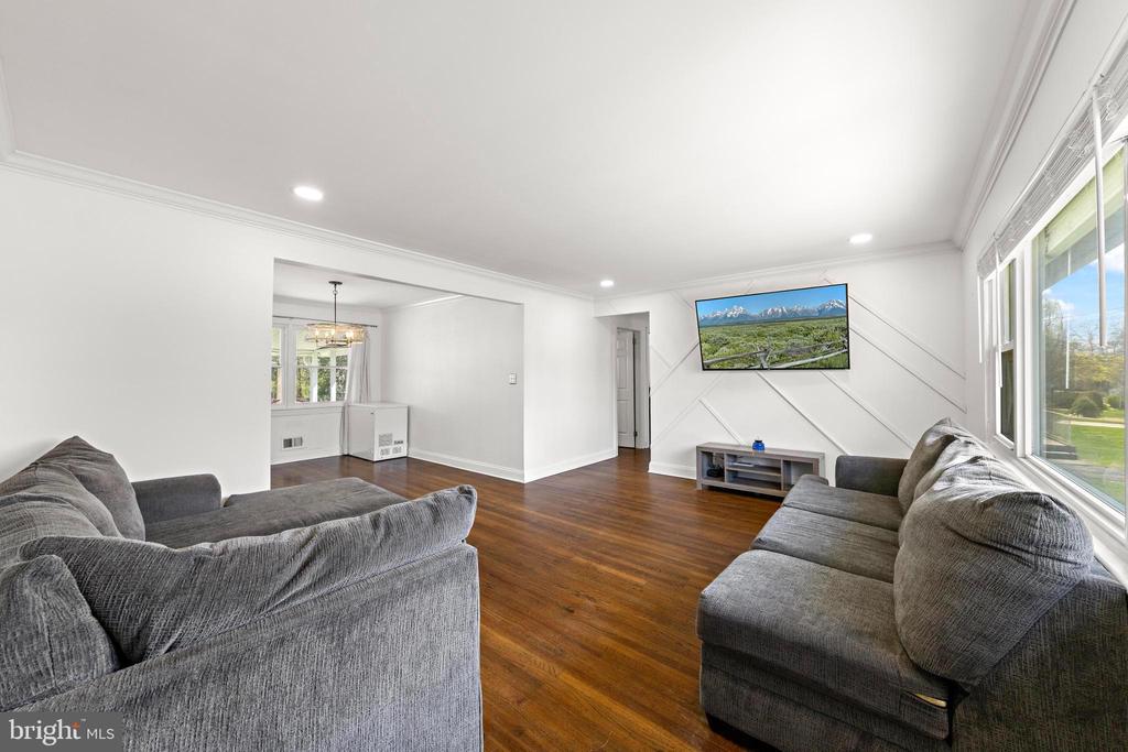 32 EWINGVILLE ROAD