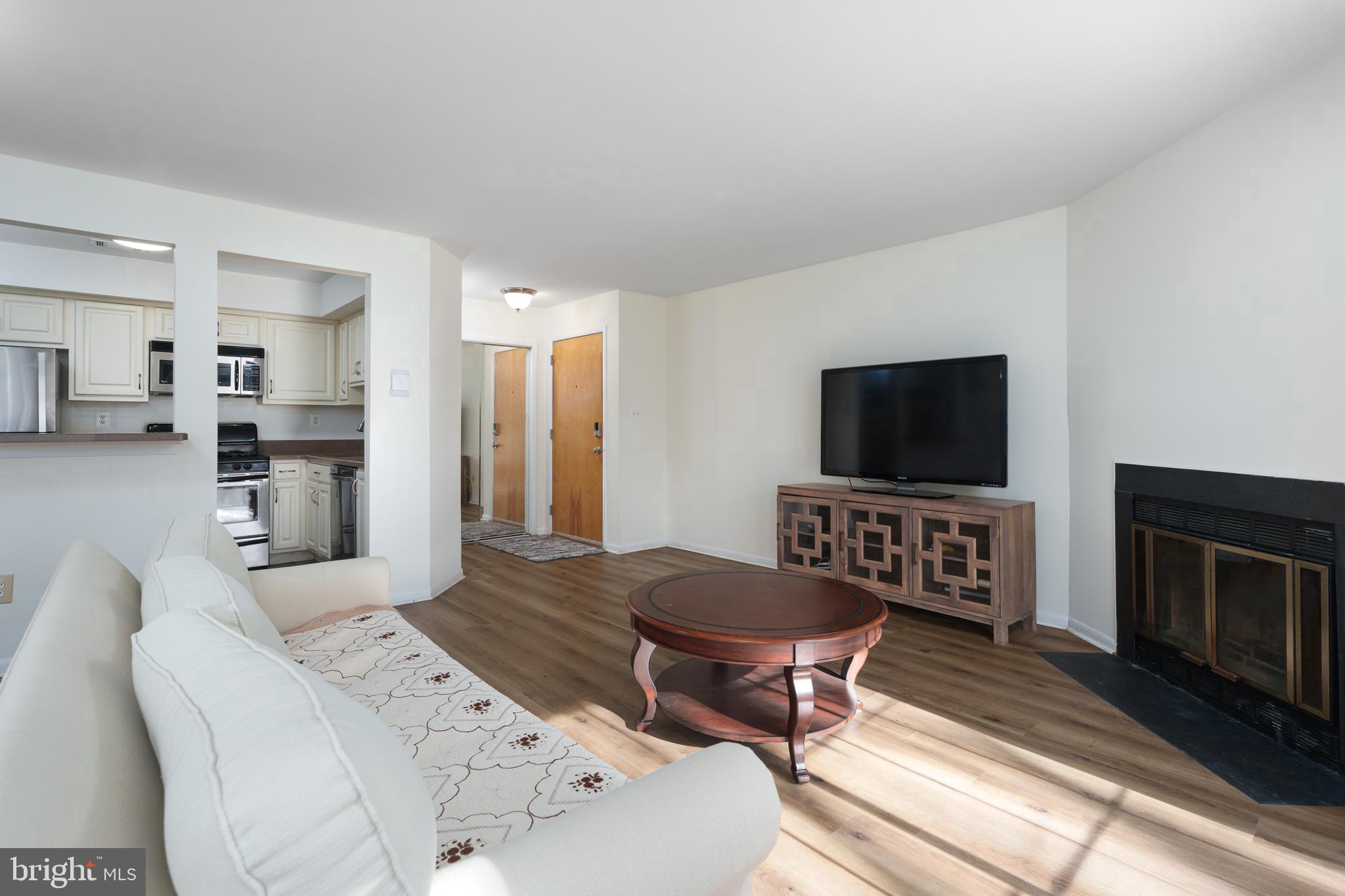 206 SALEM COURT 3