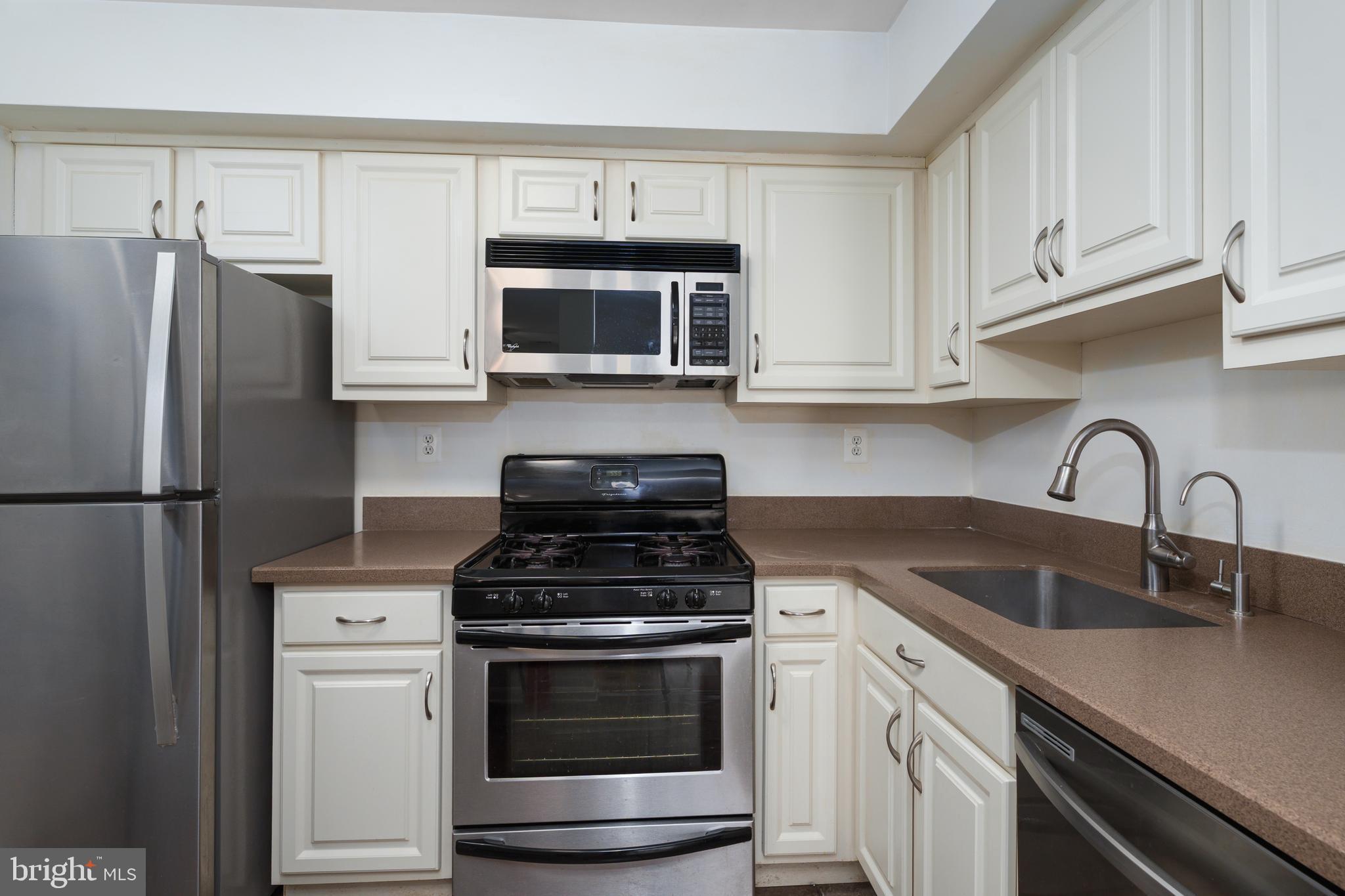206 SALEM COURT 3