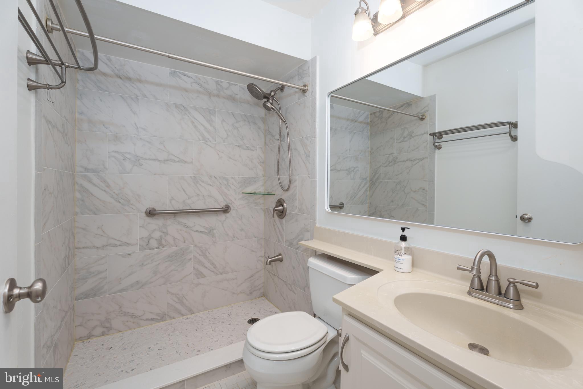 206 SALEM COURT 3