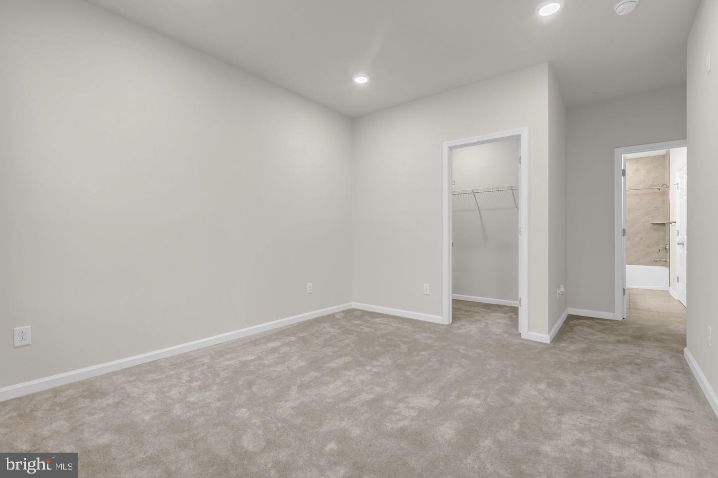 606 PARKER BOULEVARD