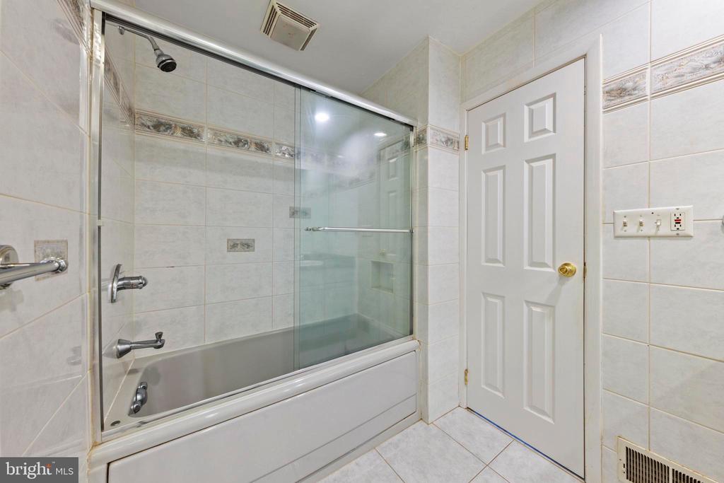 20 BEECHCROFT