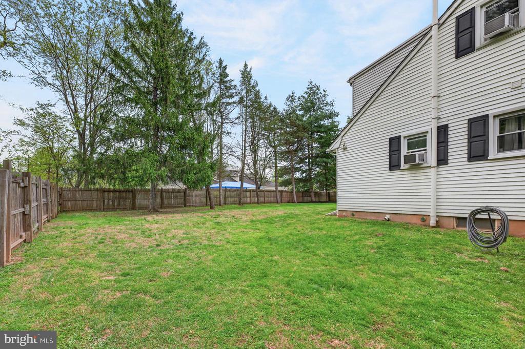 261 UPPER FERRY ROAD