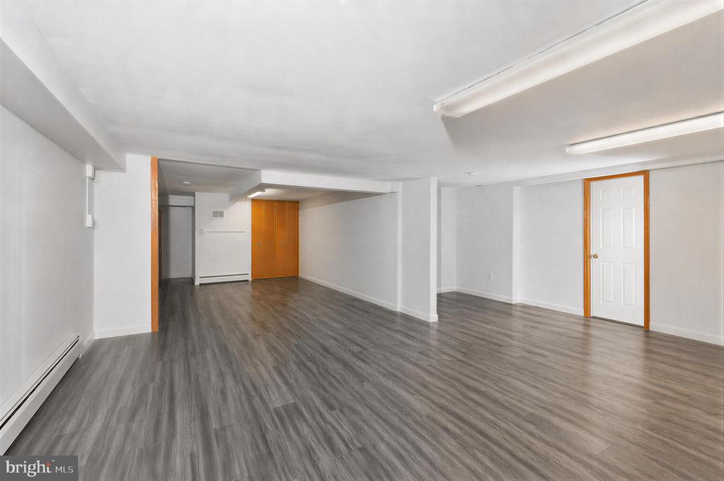 261 UPPER FERRY ROAD