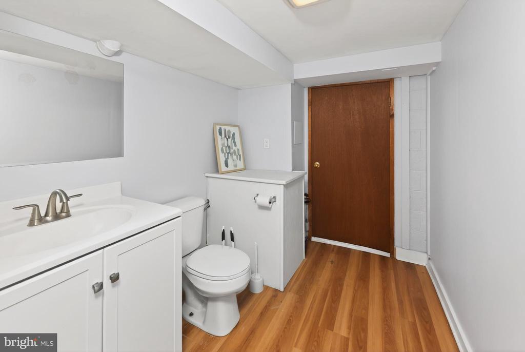 261 UPPER FERRY ROAD