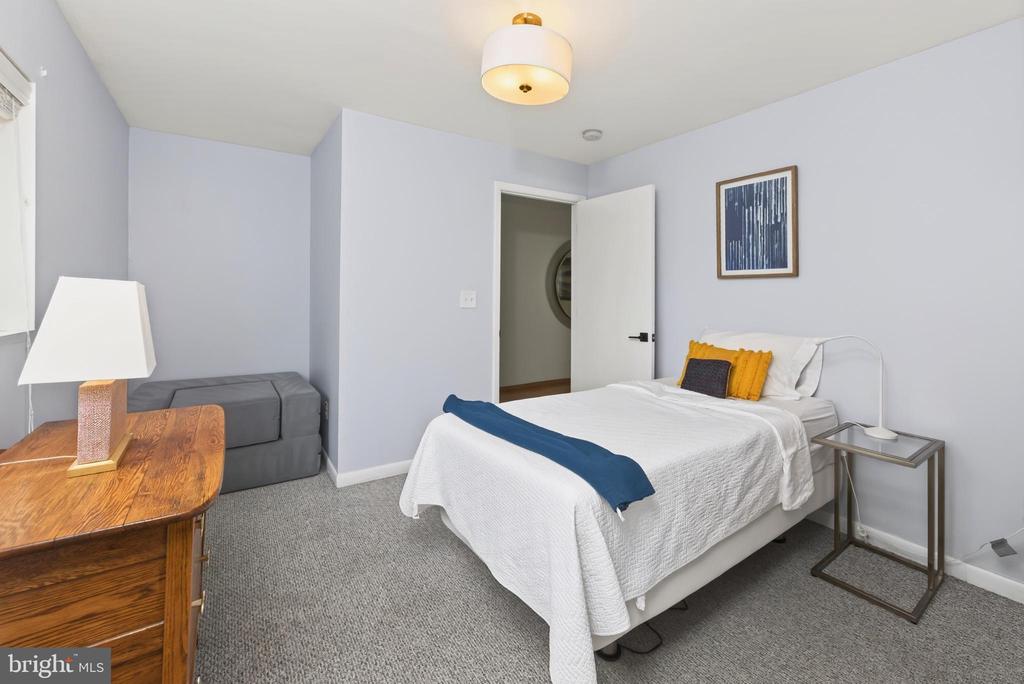 261 UPPER FERRY ROAD