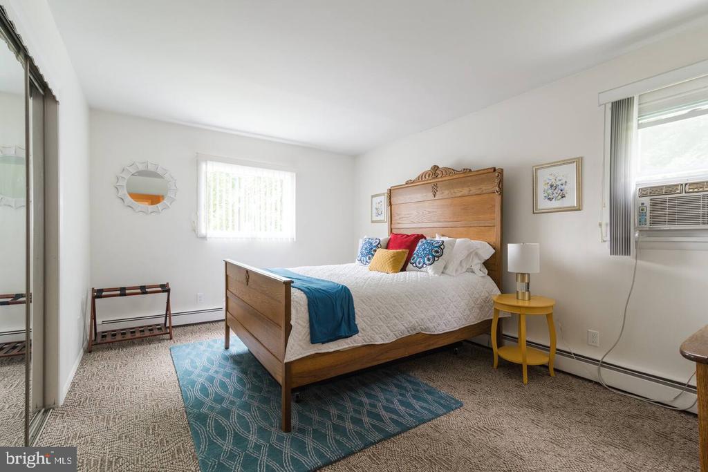 261 UPPER FERRY ROAD