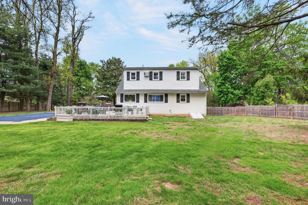 261 UPPER FERRY ROAD