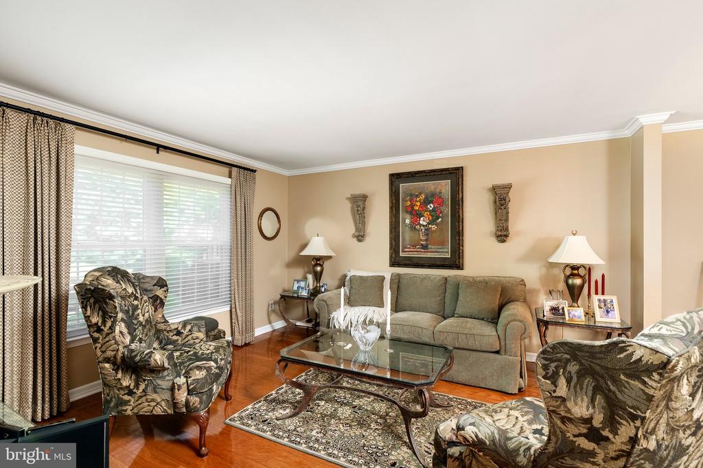 7 ENDSLEIGH PLACE
