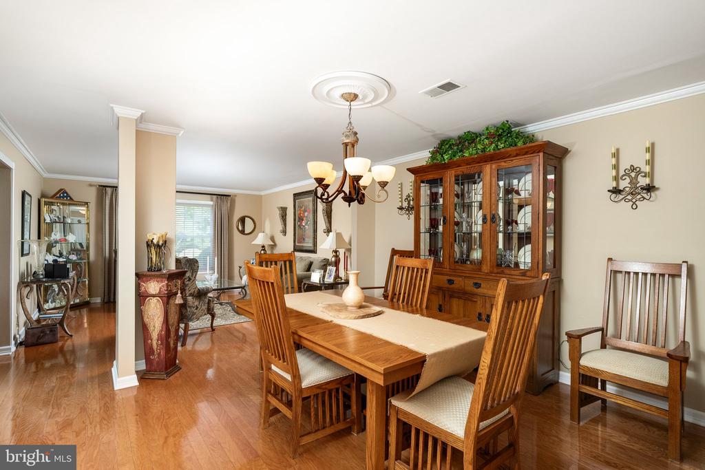 7 ENDSLEIGH PLACE
