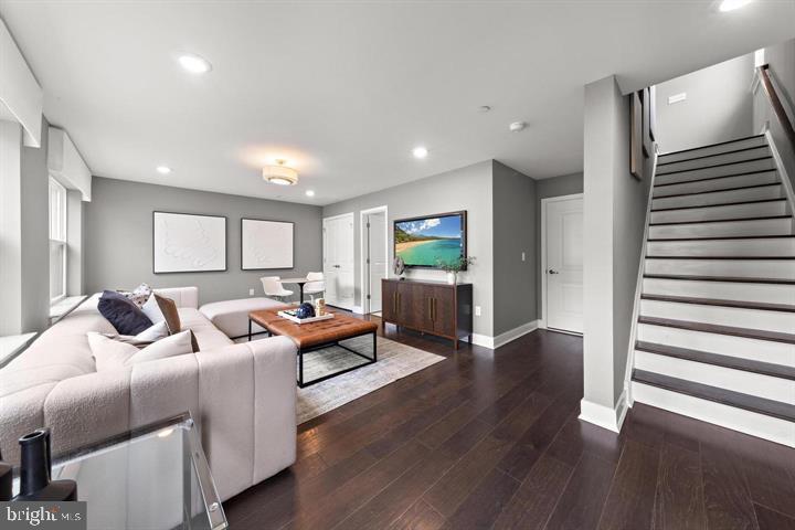 118 EARL HUBBARD DRIVE