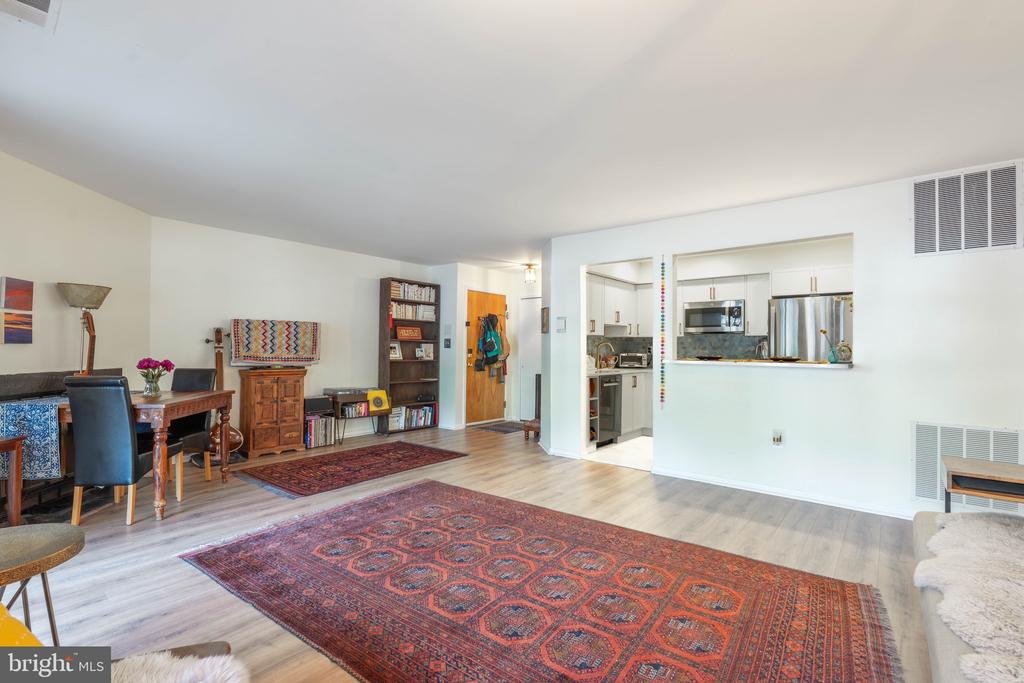 101 LASSEN COURT 4