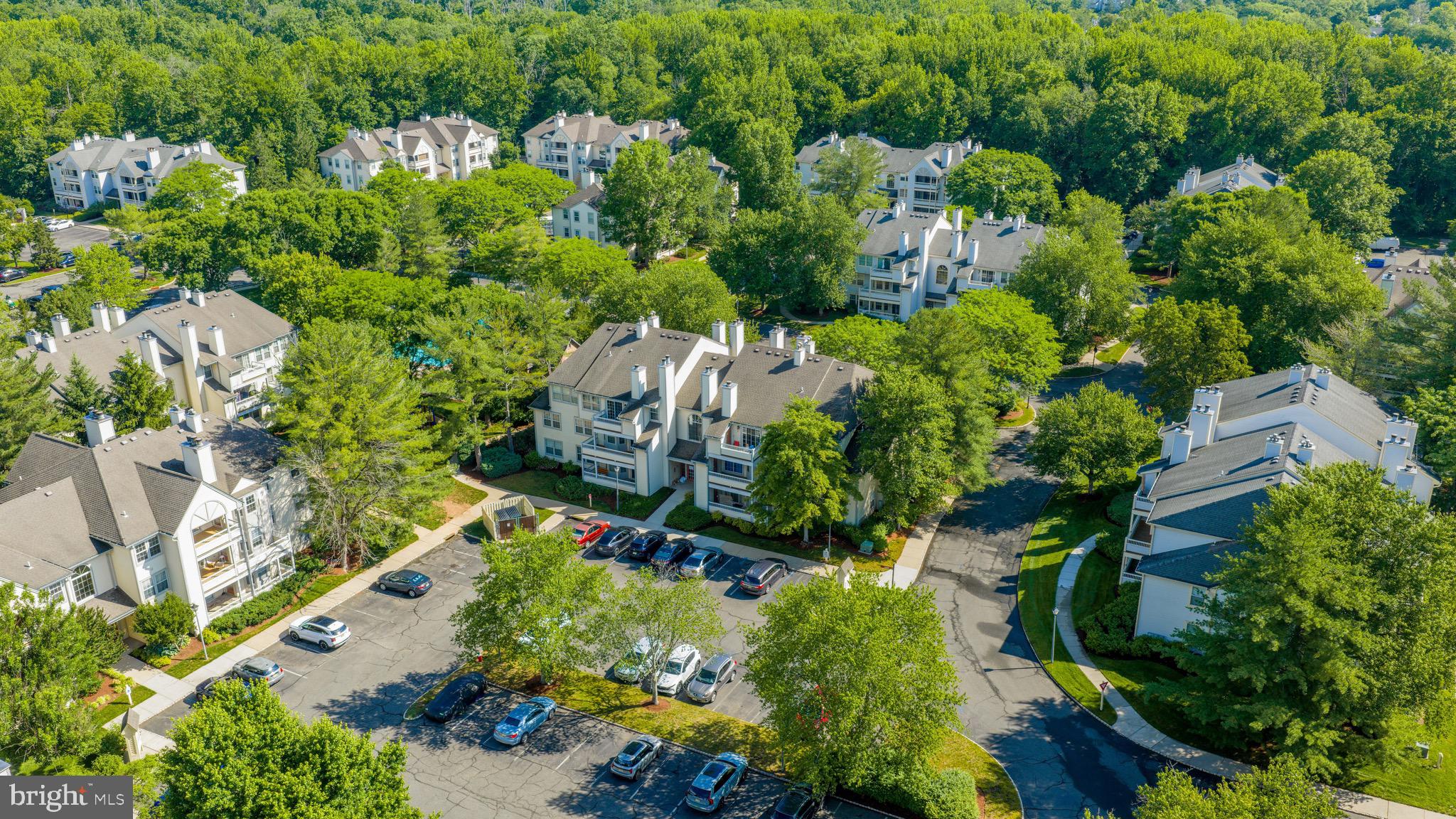 101 LASSEN COURT 4