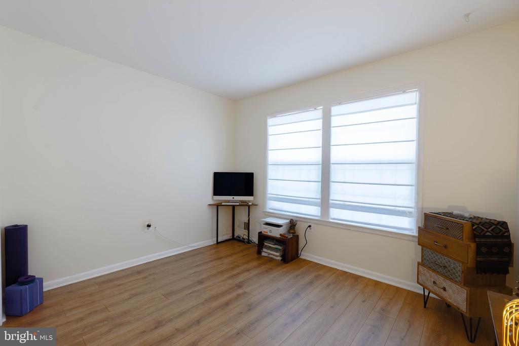 101 LASSEN COURT 4