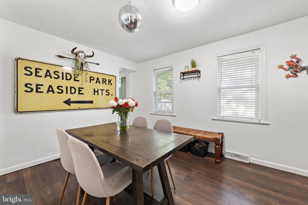 241 ROSELAND AVENUE