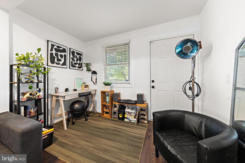 241 ROSELAND AVENUE