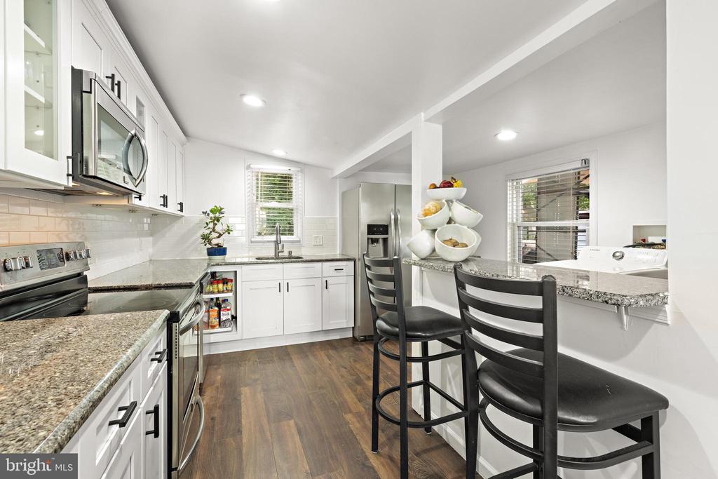 241 ROSELAND AVENUE