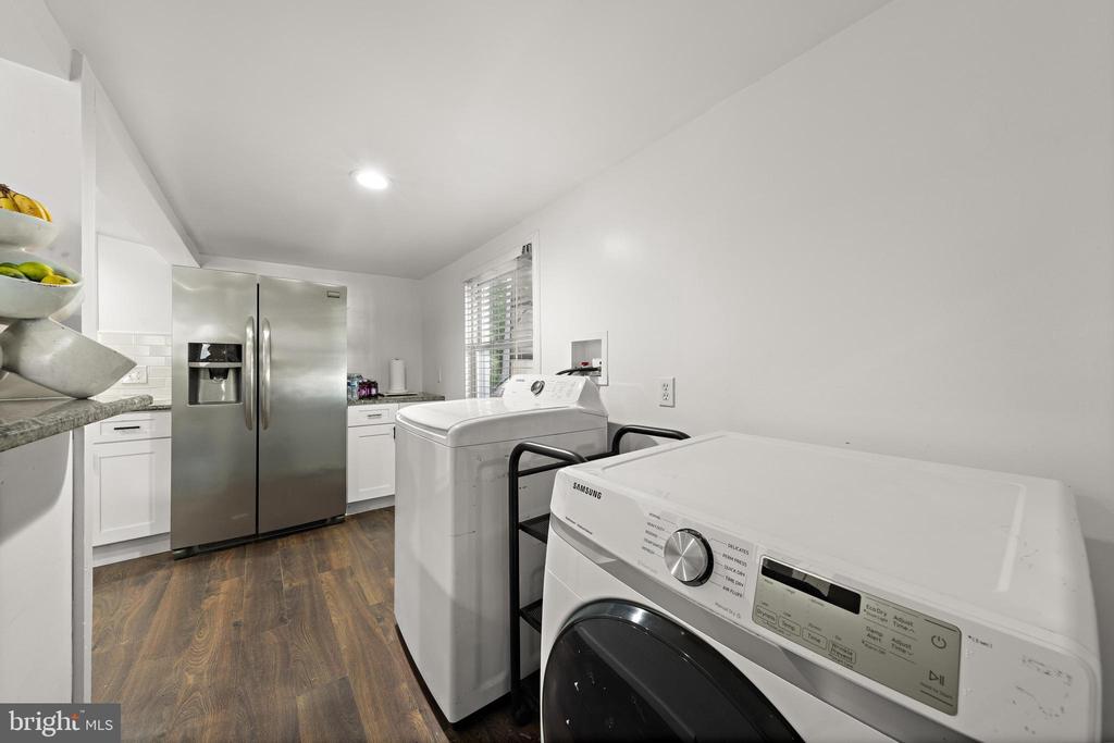 241 ROSELAND AVENUE