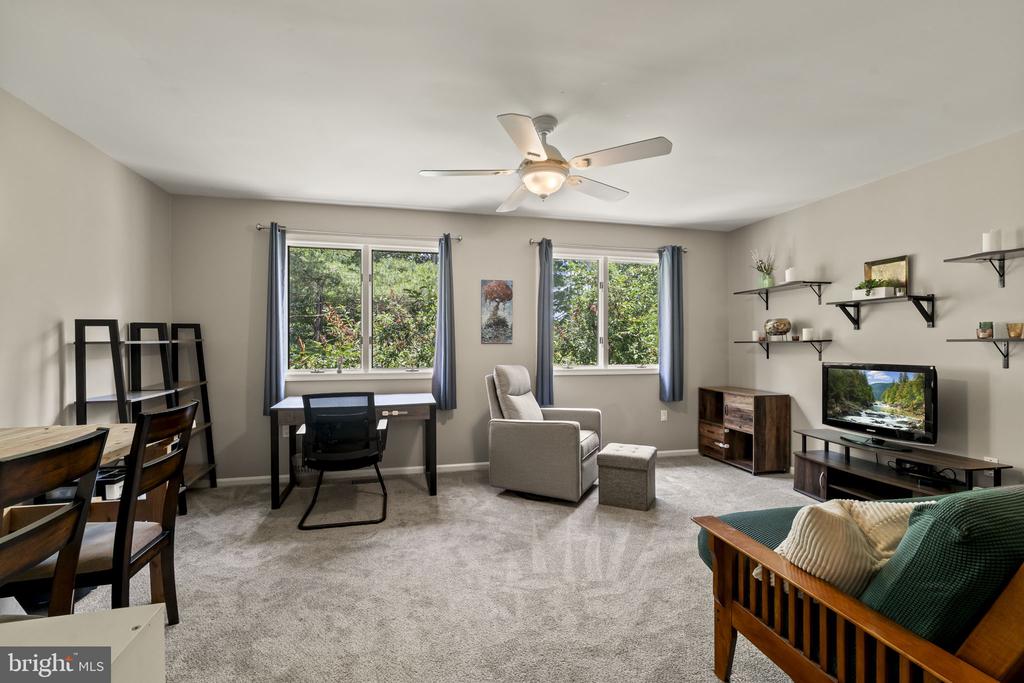 51 WOODMONT