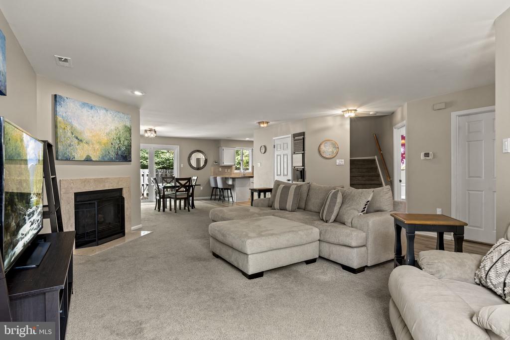 51 WOODMONT