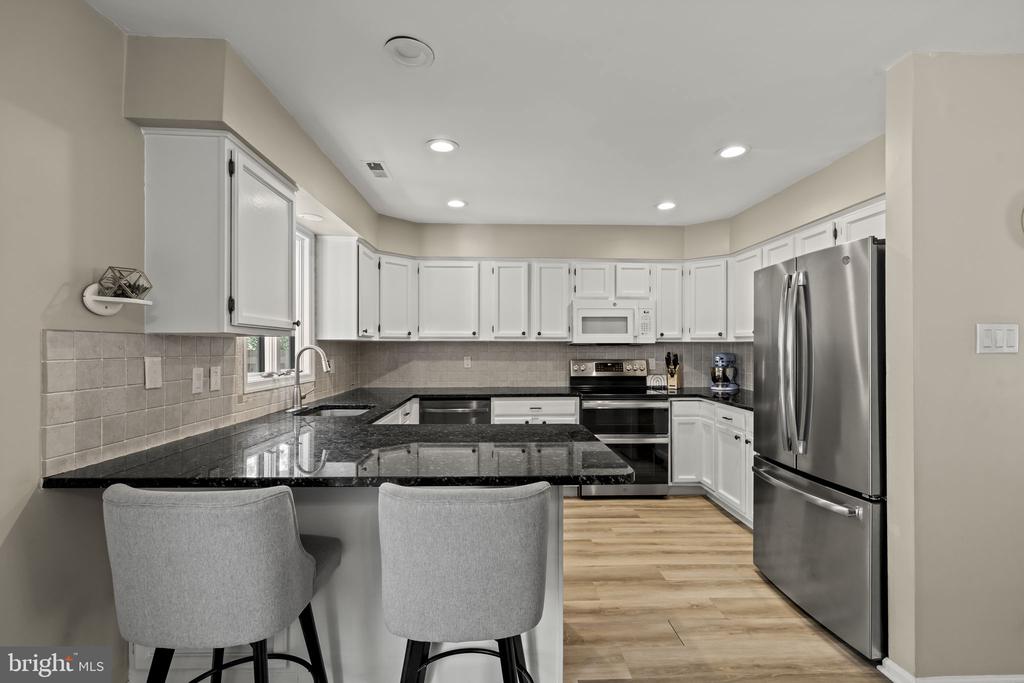 51 WOODMONT