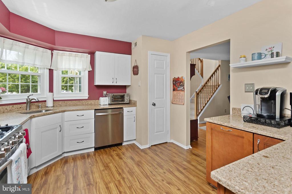 220 BROMLEY PLACE