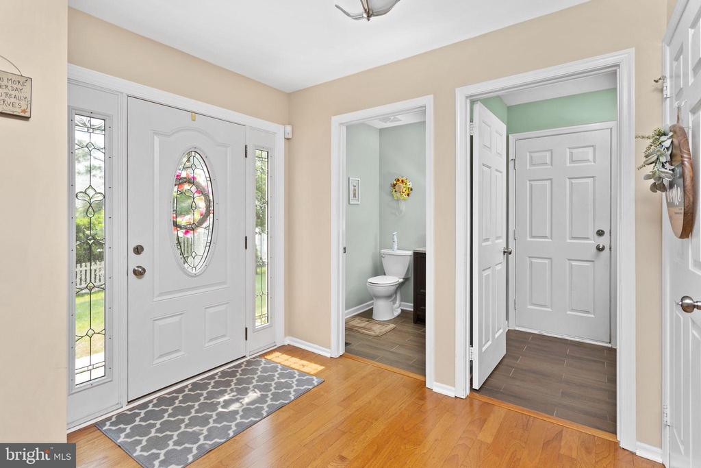 220 BROMLEY PLACE