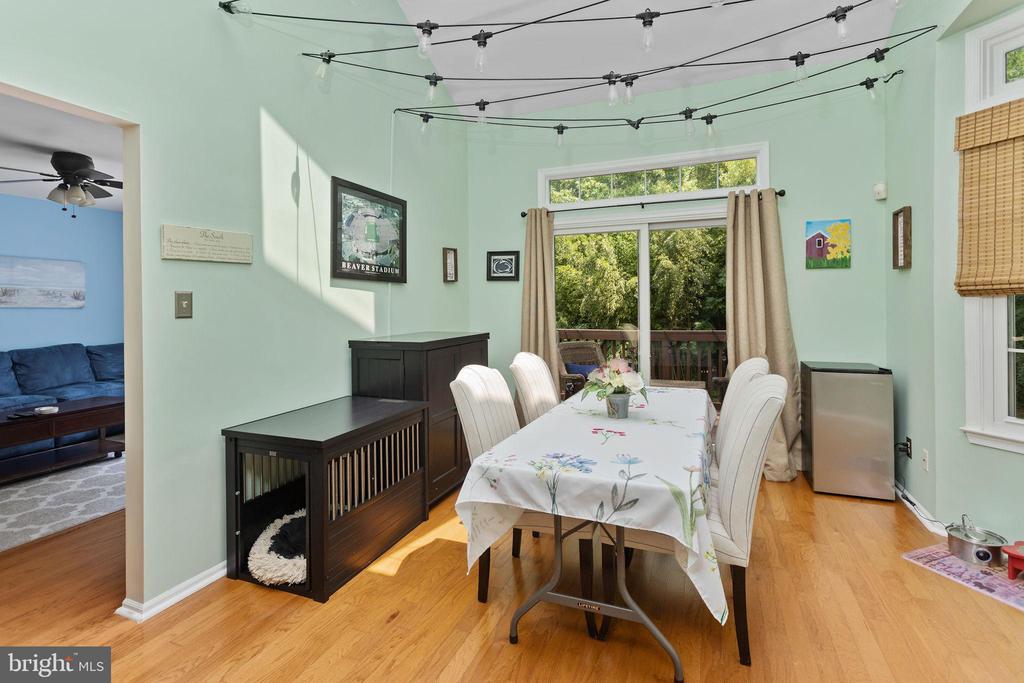 220 BROMLEY PLACE