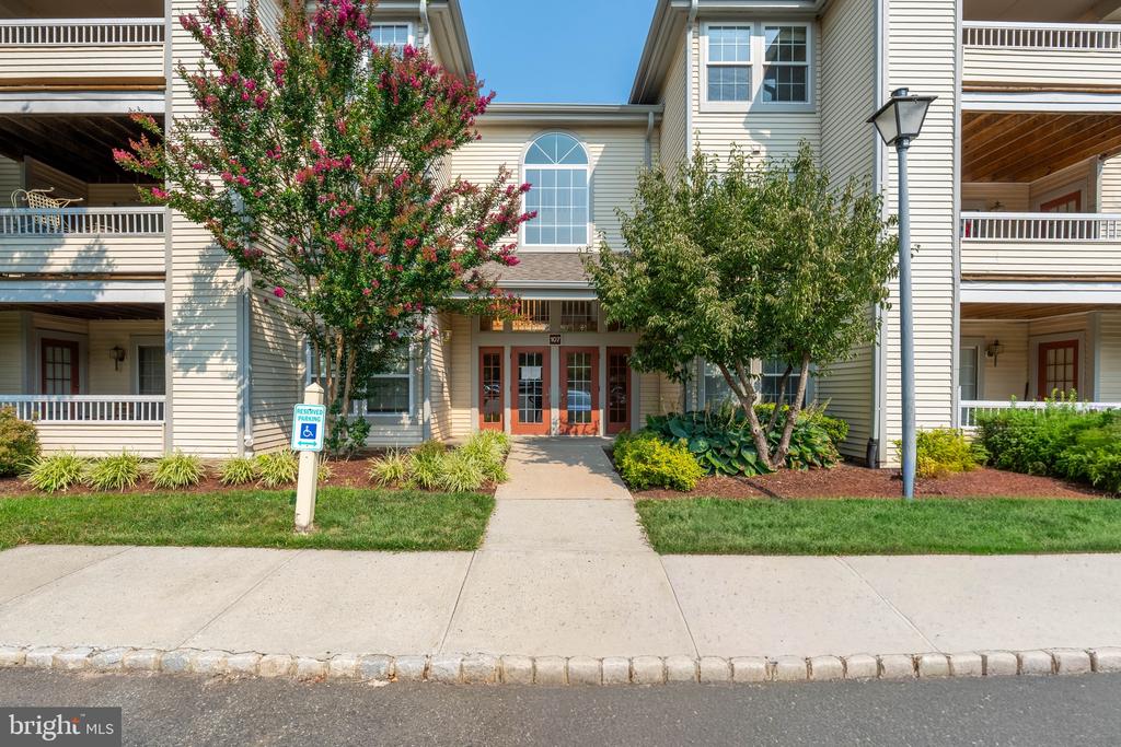 107 LASSEN COURT Unit: 11