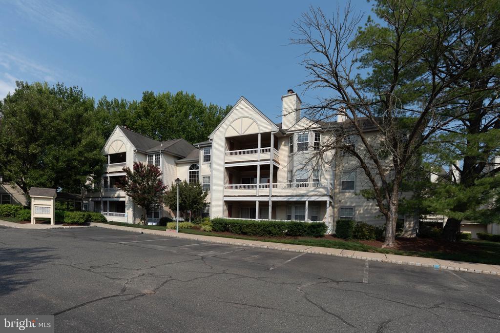 107 LASSEN COURT Unit: 11