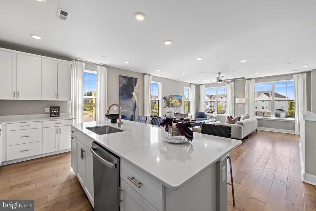 330 CORA BERGEN BLVD