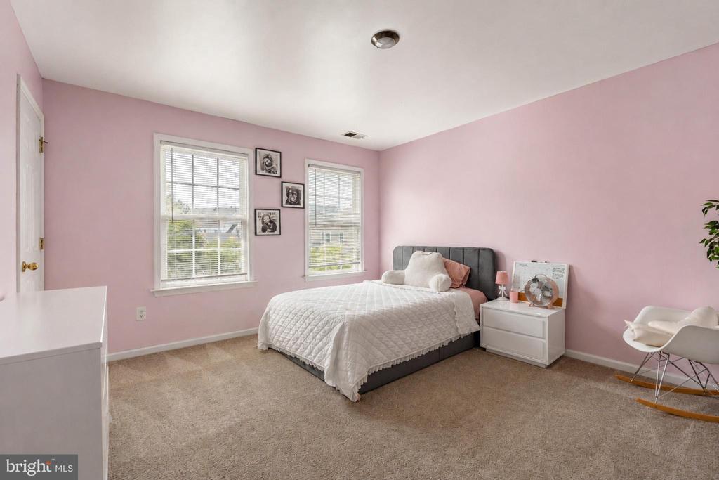 124 BURNET CRES